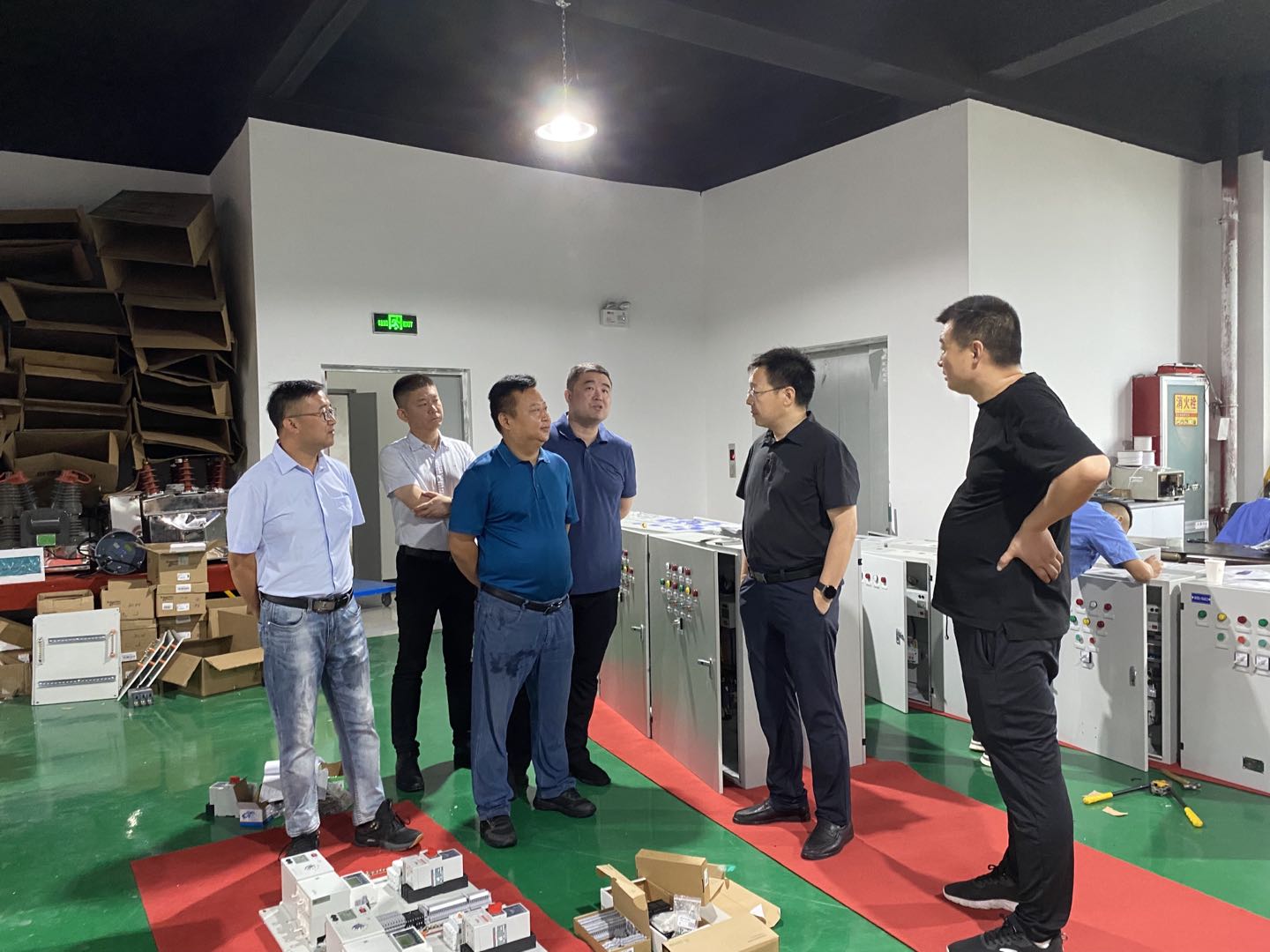 �؝h�³ǹ�ί��(hu�� )�����������Q�k���������������Q�k�������S�ϵ�һ���ˁ�(l��i)�L(ch��ng)�ſƼ��a(ch��n)�I(y��)�@���셢�^(gu��n)